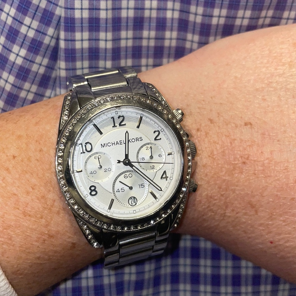 Michael Kors Women's Blair Silver-Tone Watch MK5165
Stainless Steel